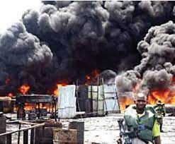 Fire kills dozens at illegal oil refinery in Nigeria